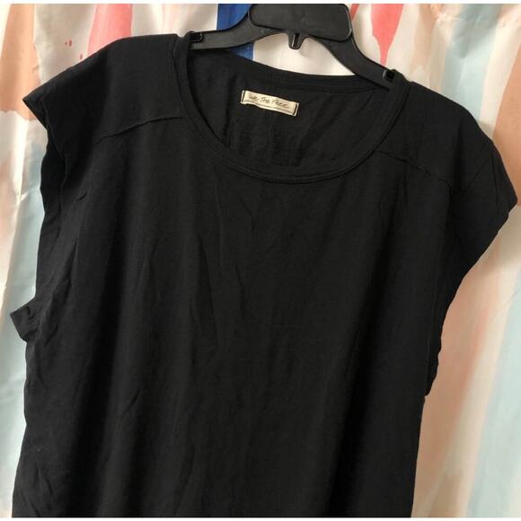 NWOT We the Free / Free People Naomi Tee in Washed Black Size Medium - Picture 4 of 13